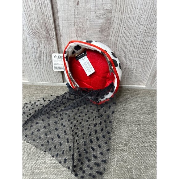 Disney Villains Cruella De Vil Adult Novelty Hat w/ Polka Dot Veil & Feather - Picture 2 of 5